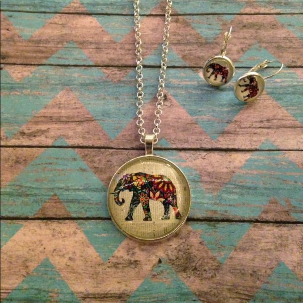 HANDMADE Necklace & Earring Set